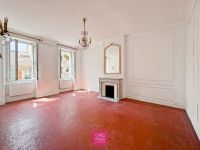 T6 et plus 184m²