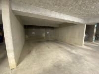 Garage, parking