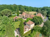 - Autre - 404m²