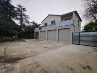Bureau, local commercial 192m²