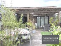 T6 et plus 163m²